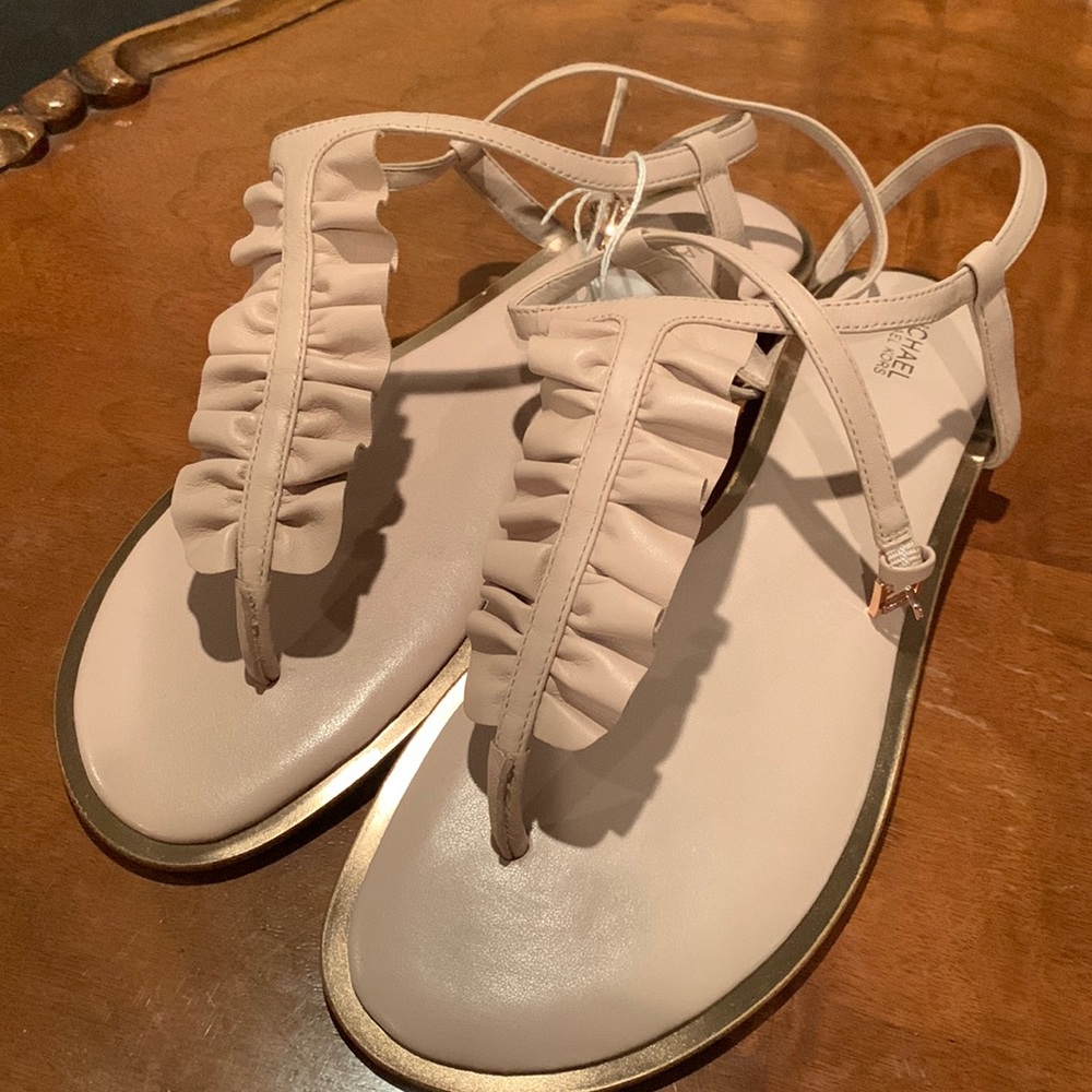 Michael Kors sandal - soft creamy pink and gold